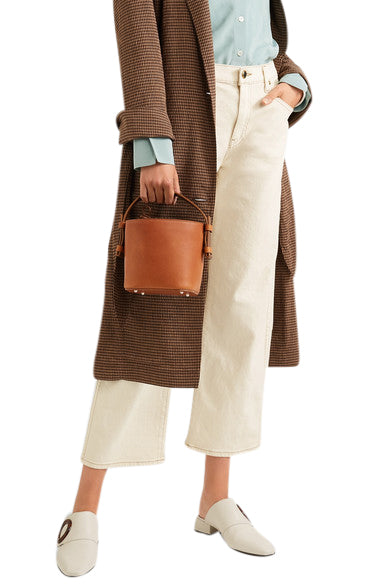 Nico Bucket – DANS-LA-MAIN